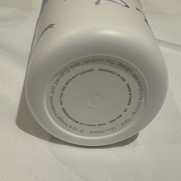 Urban Outfitter’s Tied & True Owala - Picture 4 of 4